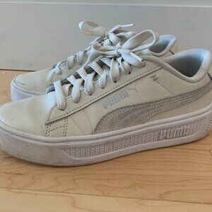 PUMA - WHITE CLOUD SNEAKERS SIZE 8